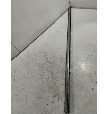 Уплотнитель стекла задний правый внешний