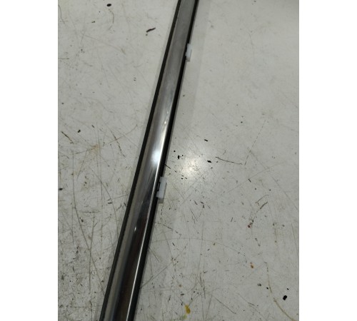 Уплотнитель стекла задний правый внешний