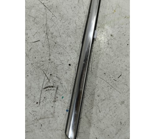 Уплотнитель стекла задний правый внешний