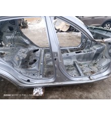 Задний порог со стойкой правый