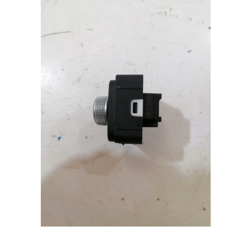 Кнопка управления зеркалами