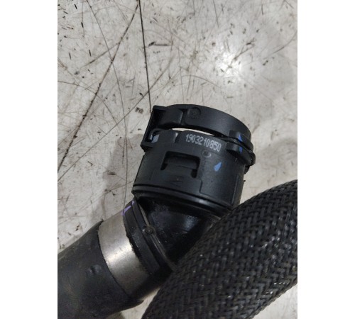 Патрубок охлаждения