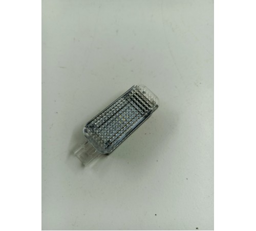 Плафон подсветки салона