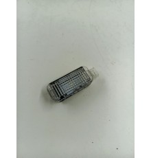 Плафон подсветки салона