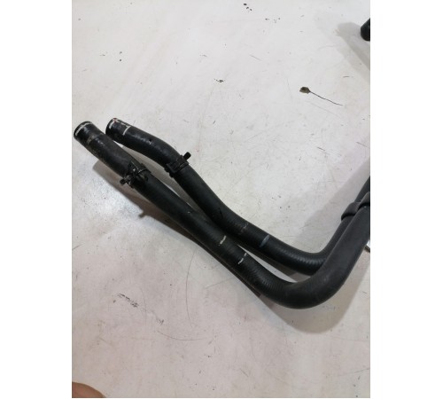 Патрубок системы охлаждения