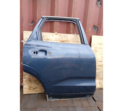 Дверь задняя правая