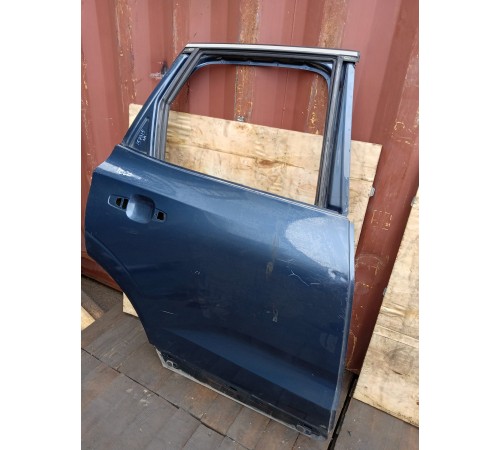 Дверь задняя правая