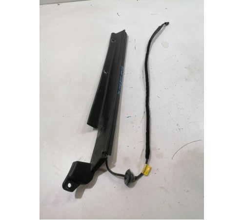 Датчик закрытия багажника левый