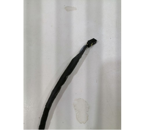 Датчик закрытия багажника левый