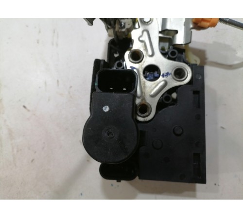 Замок двери задний правый