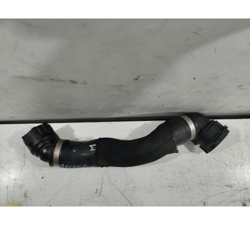 Патрубок системы охлаждения