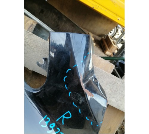 Крыло переднее правое