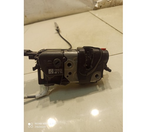 Замок двери (задний, правый)