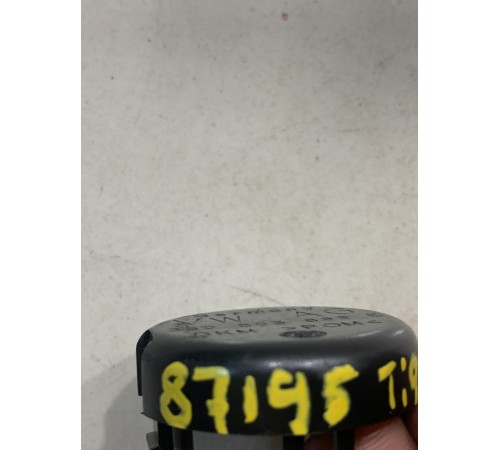 Крышка (заглушка) салона/багажника