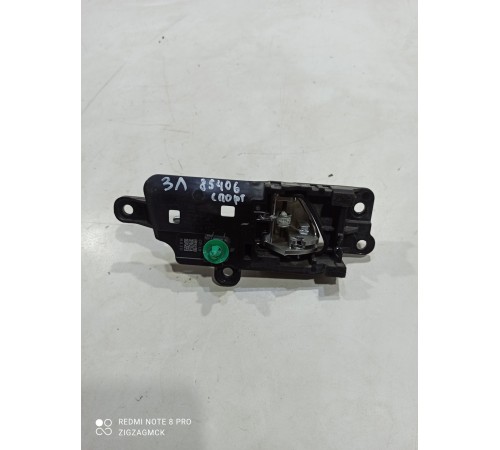 Ручка двери (задняя левая внутренняя)