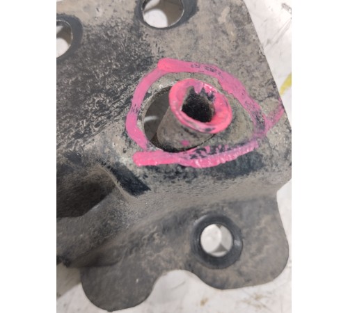 Механизм подъема запасного колеса