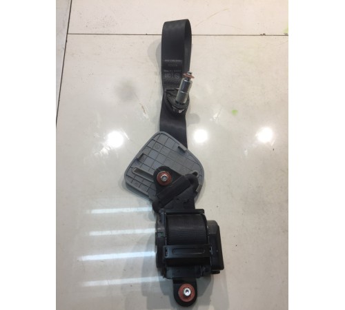 Ремень безопасности (задний, правый)