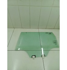 Стекло двери заднее левое