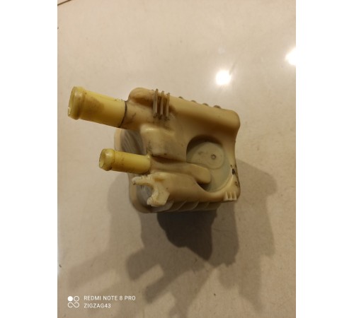 Бачок расширительный гидроусилителя