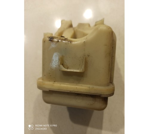 Бачок расширительный гидроусилителя