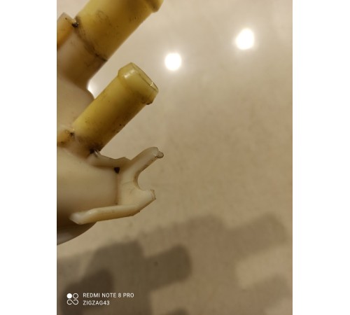 Бачок расширительный гидроусилителя