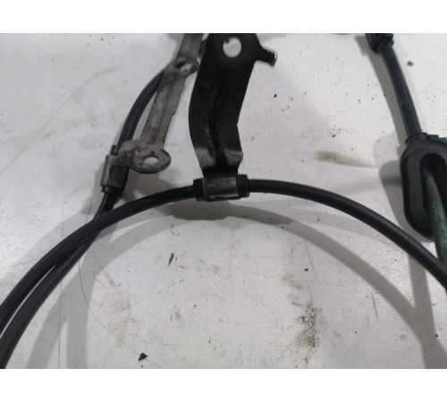 Трос стояночного тормоза