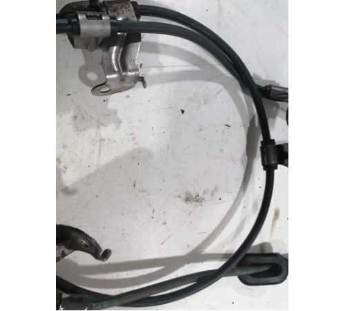 Трос стояночного тормоза