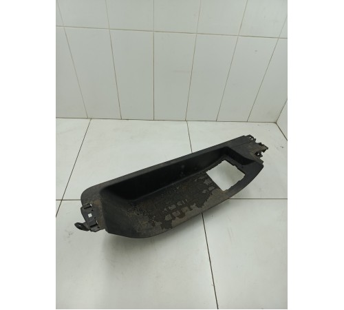 Накладка на порог передняя левая