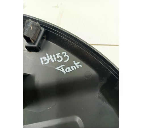 Кожух накладка запасного колеса