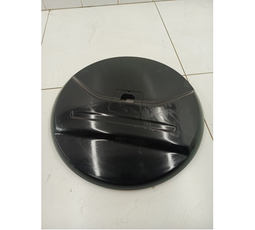 Кожух накладка запасного колеса