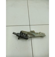 Главный тормозной цилиндр с бачком