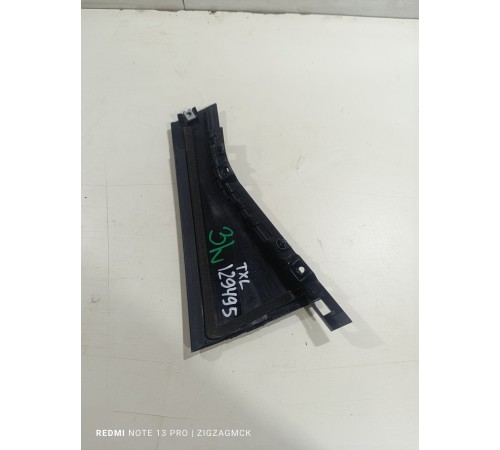 Накладка рамки двери задняя левая