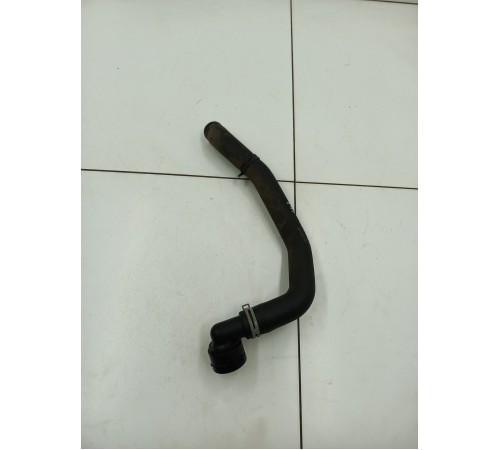 Патрубок системы охлаждения