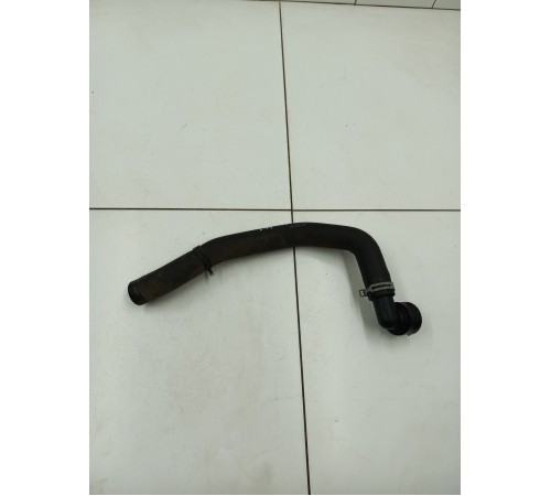 Патрубок системы охлаждения