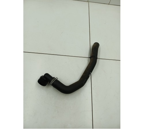 Патрубок системы охлаждения