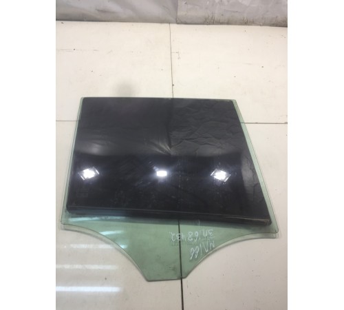 Стекло двери (заднее, правое)