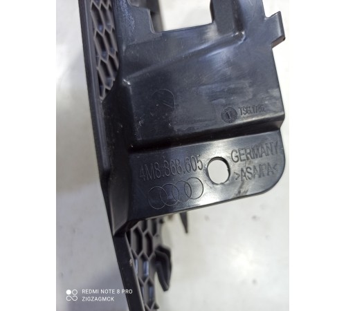 Накладка (пластик) салона левая