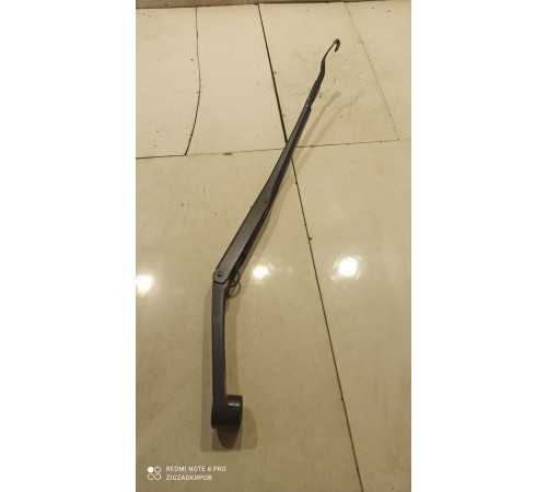 Поводок стеклоочистителя(правый)