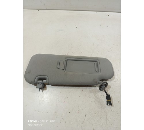 Козырёк солнцезащитный левый