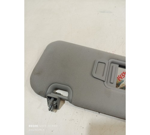 Козырёк солнцезащитный левый