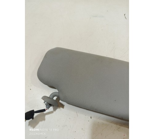 Козырёк солнцезащитный левый