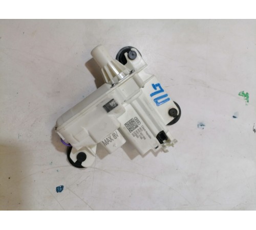 Доводчик двери передний левый