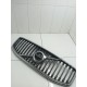 Решетка радиатора с эмблемой