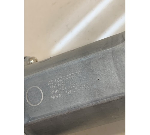 Моторчик стеклоподъёмника (задний, левый)