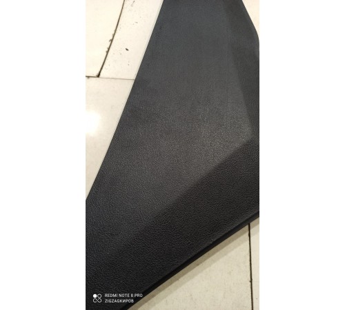 Накладка приборной панели нижняя