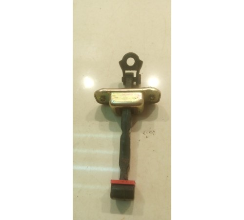 Ограничитель двери (передний, левый)