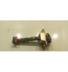 Ограничитель двери (передний, левый)