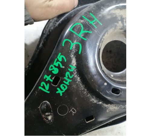 Рычаг поперечный задний правый нижний