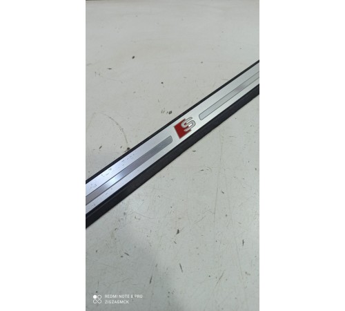 Накладка порога (передняя левая)