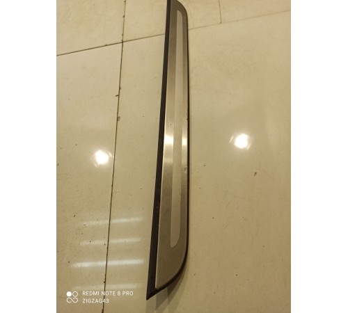 Накладка порога(передняя правая)